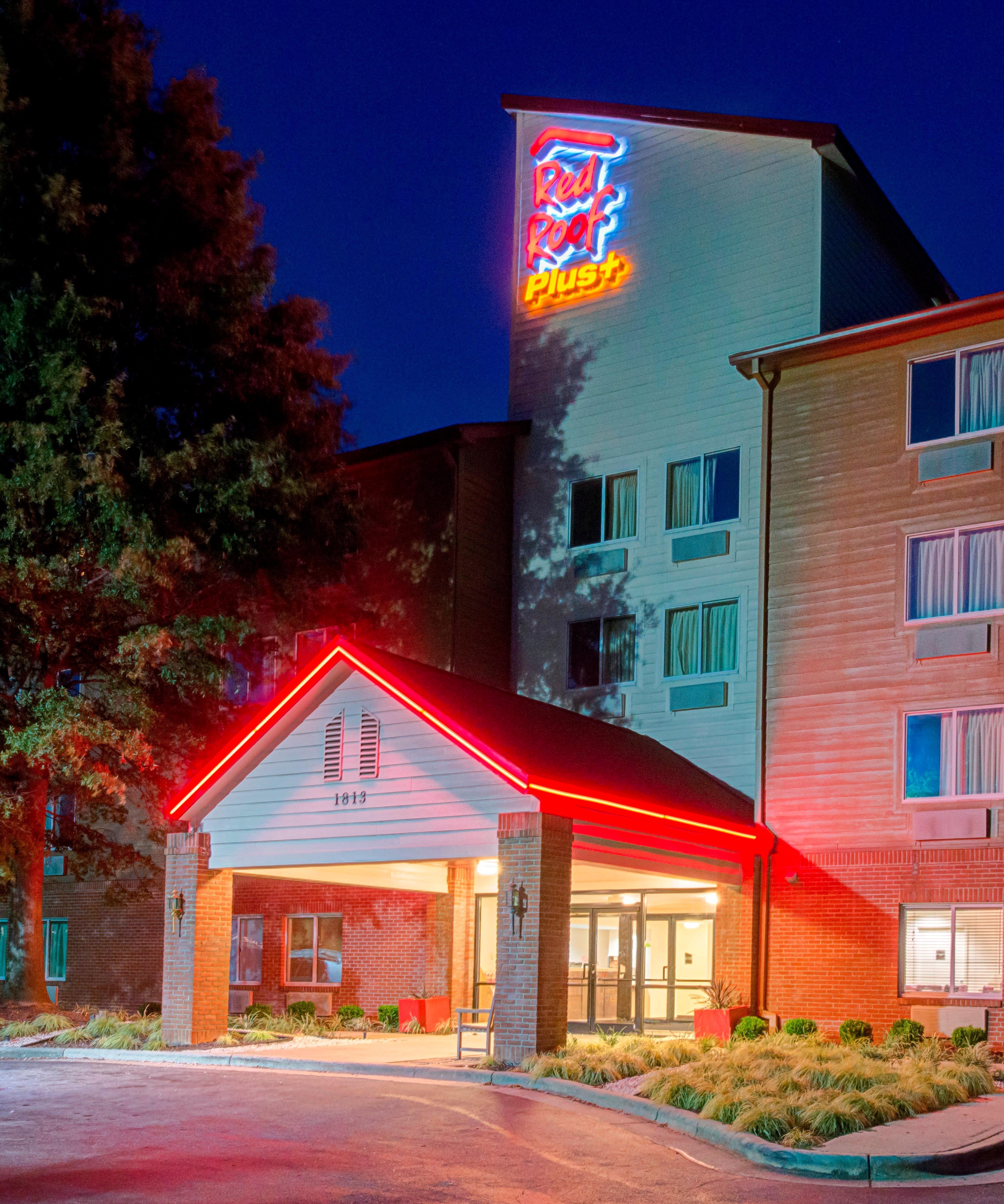 Red Roof Inn Plus Raleigh Downtown Ncsu Conv Center Екстер'єр фото