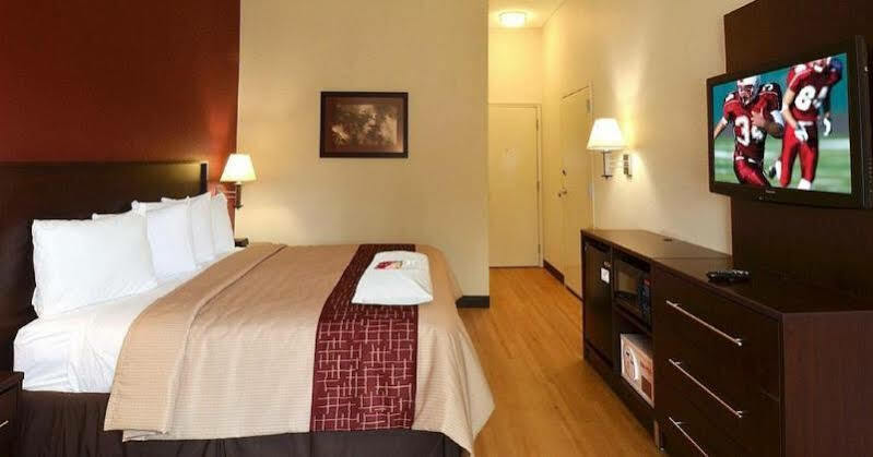 Red Roof Inn Plus Raleigh Downtown Ncsu Conv Center Екстер'єр фото